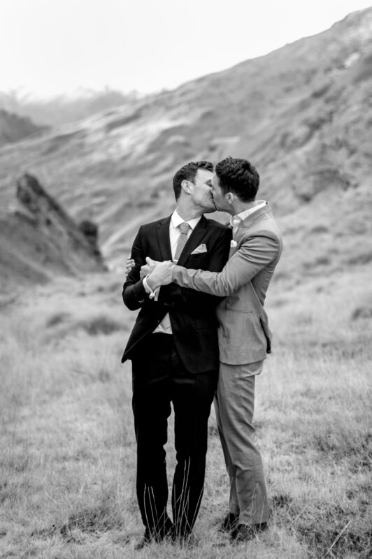 Liam and Steve portrait at Skippers canyon b&w embrace