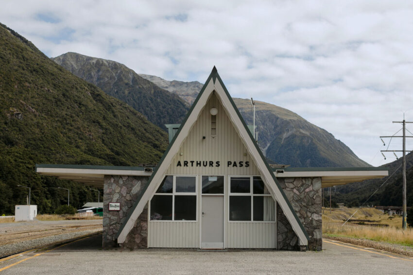 Arthurs Pass Station building