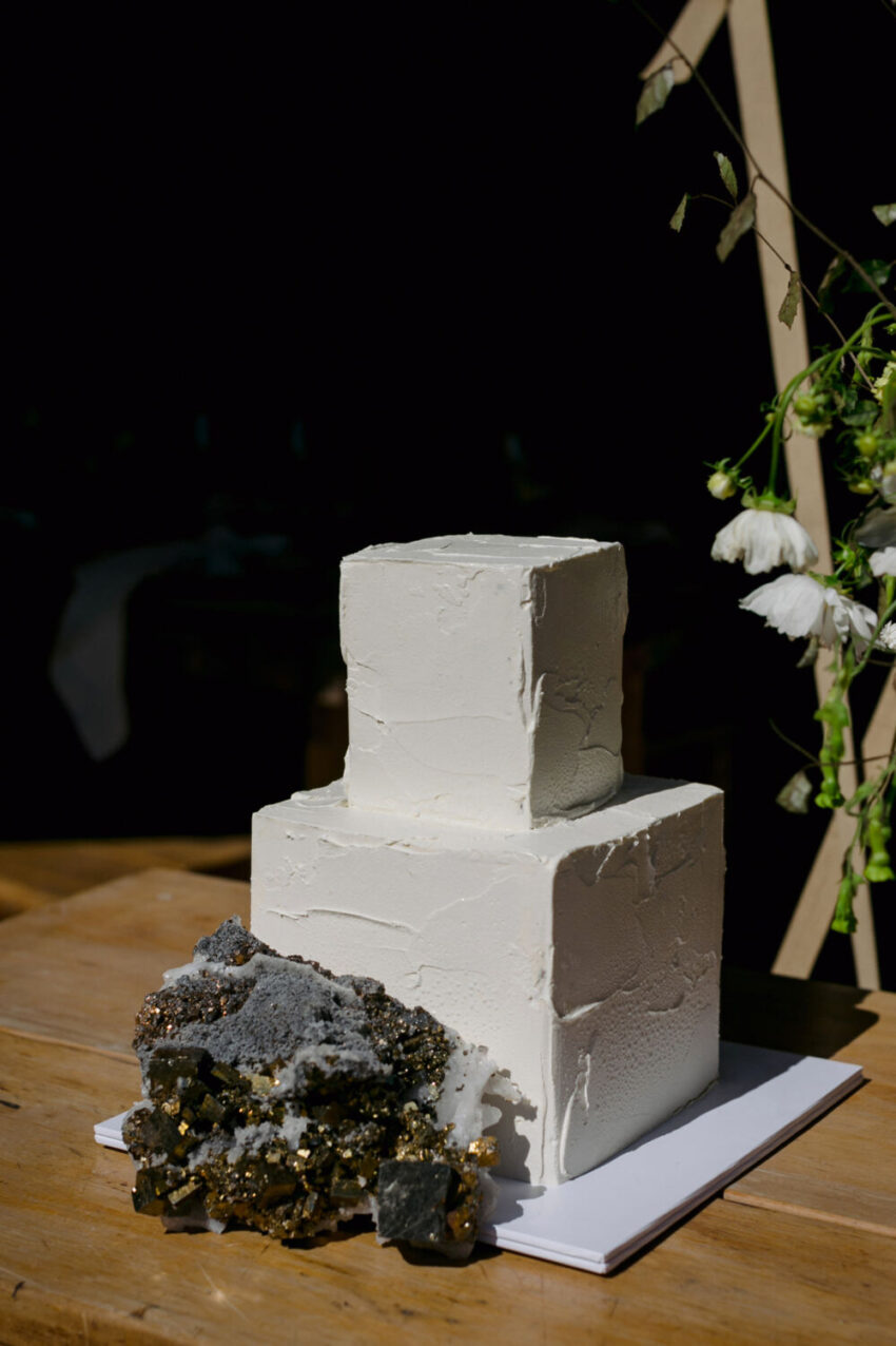 Wedding Cake with precious rocks
